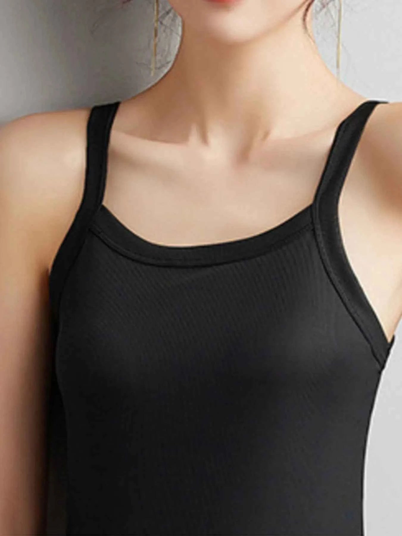 Plus Size Scoop Neck Tank Top 3db655fb-f9aa-41c3-90d7-e4816c455a98-Max-Origin