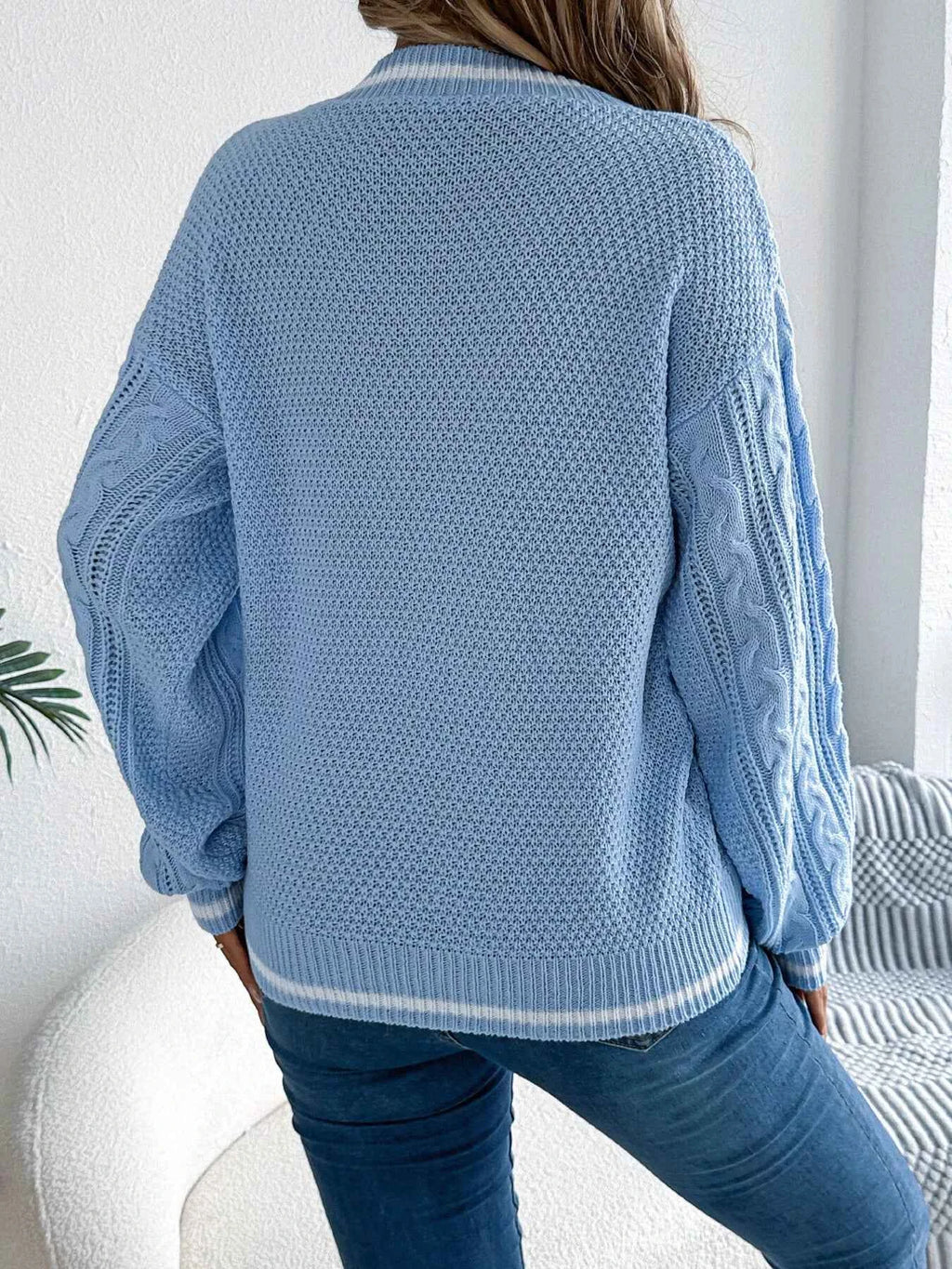 Cable Knit V-Neck Long Sleeve Sweater 3dfb653e88d54df2a1056d781adf4e36-Max-Origin