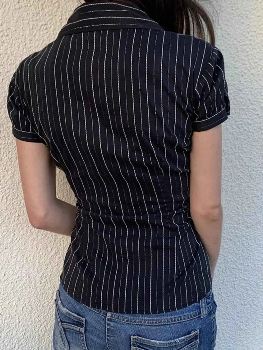 Striped Button-Down Collared Neck Shirt 3e10c108-79bb-4f5a-bccd-96a2d4e05e15-Max-Origin
