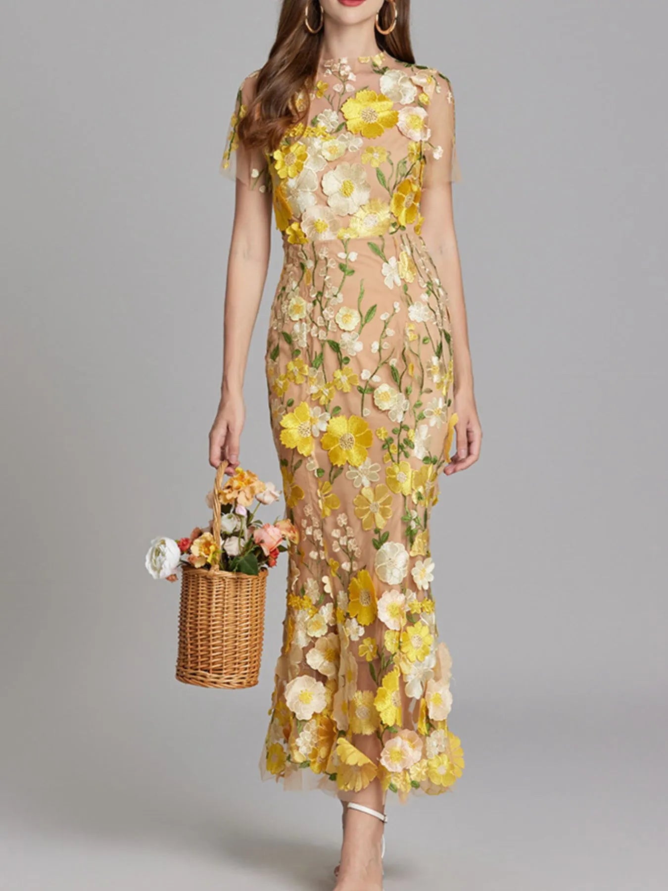 Floral Embroidered Mesh Overlay Maxi Dress 3e13e4eb-aa37-4ffc-9a50-56eaa3a608e6-Max-Origin