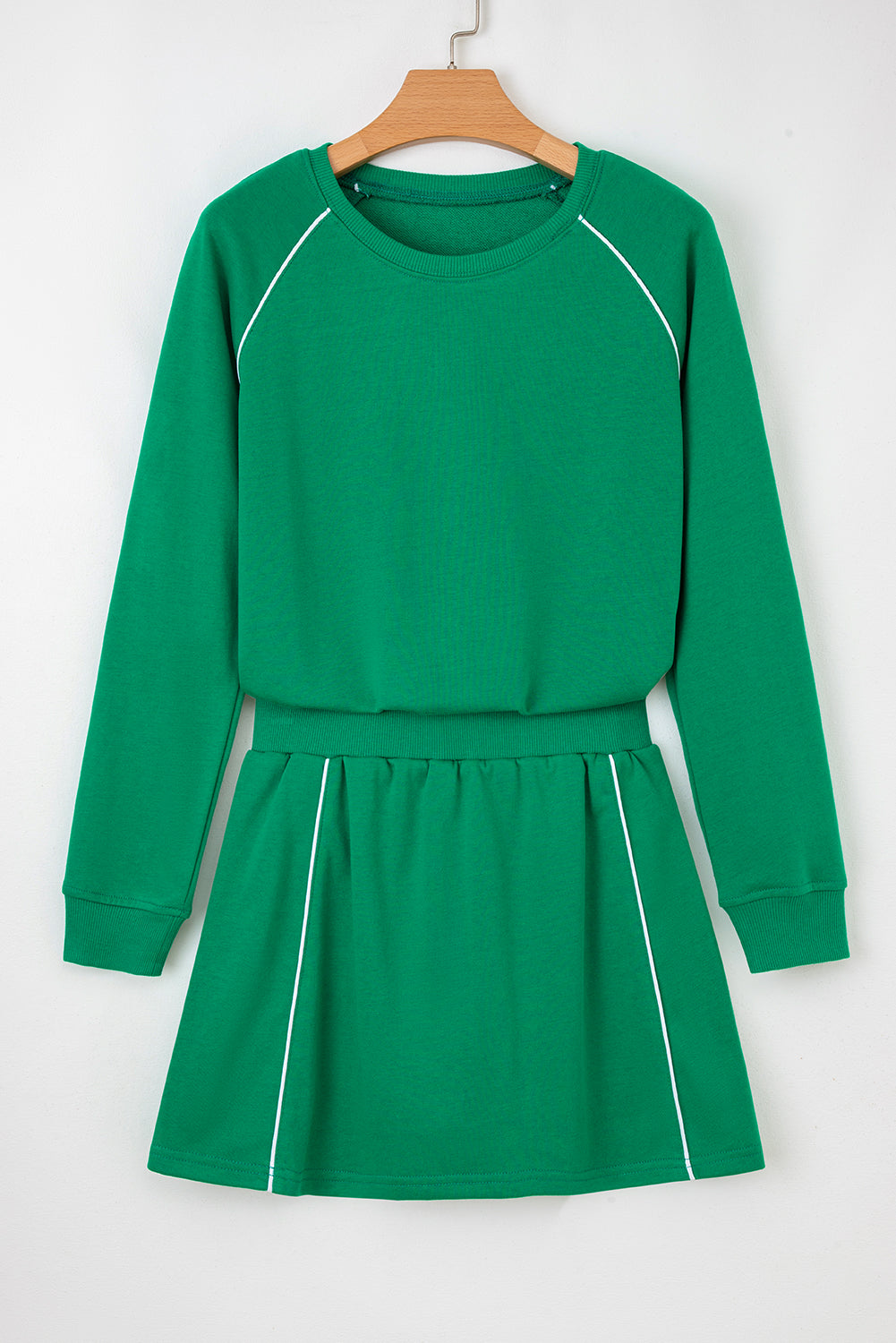 Black Contrast Piping Crewneck Pullover Mini Skirt Set