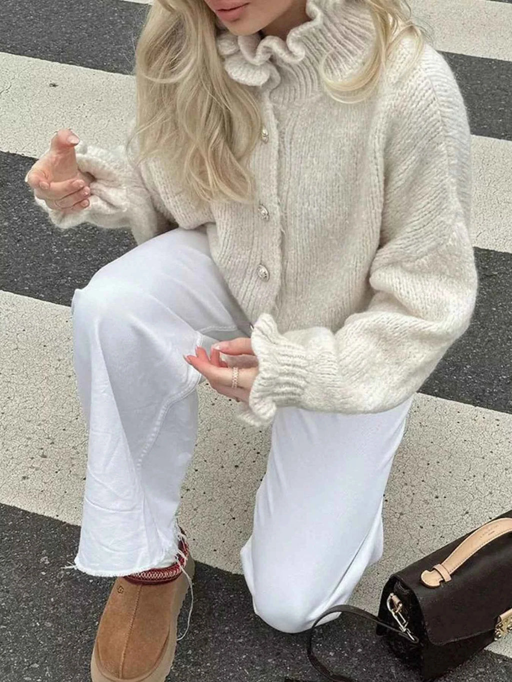 Button-Down Long Sleeve Cardigan 3f4b9942-a83c-49ac-9332-50915de35a48-Max-Origin