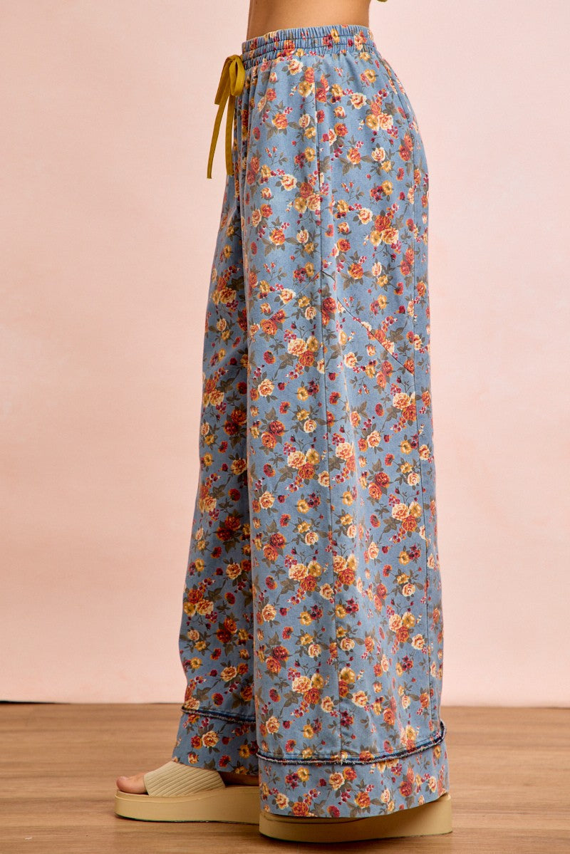 BiBi Floral Printed Drawstring Wide Pants 3f5b315f4be34acdb291e4e1b00a8b67-Max