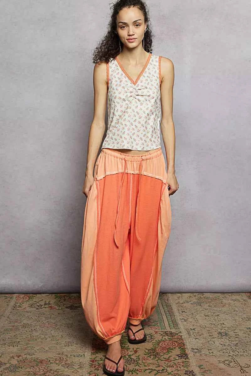 POL Ruched Floral V-Neck Tank with Lace Detail 3f5f344c-5d8f-4d4f-a92b-f34b56b8d489-Max-Origin