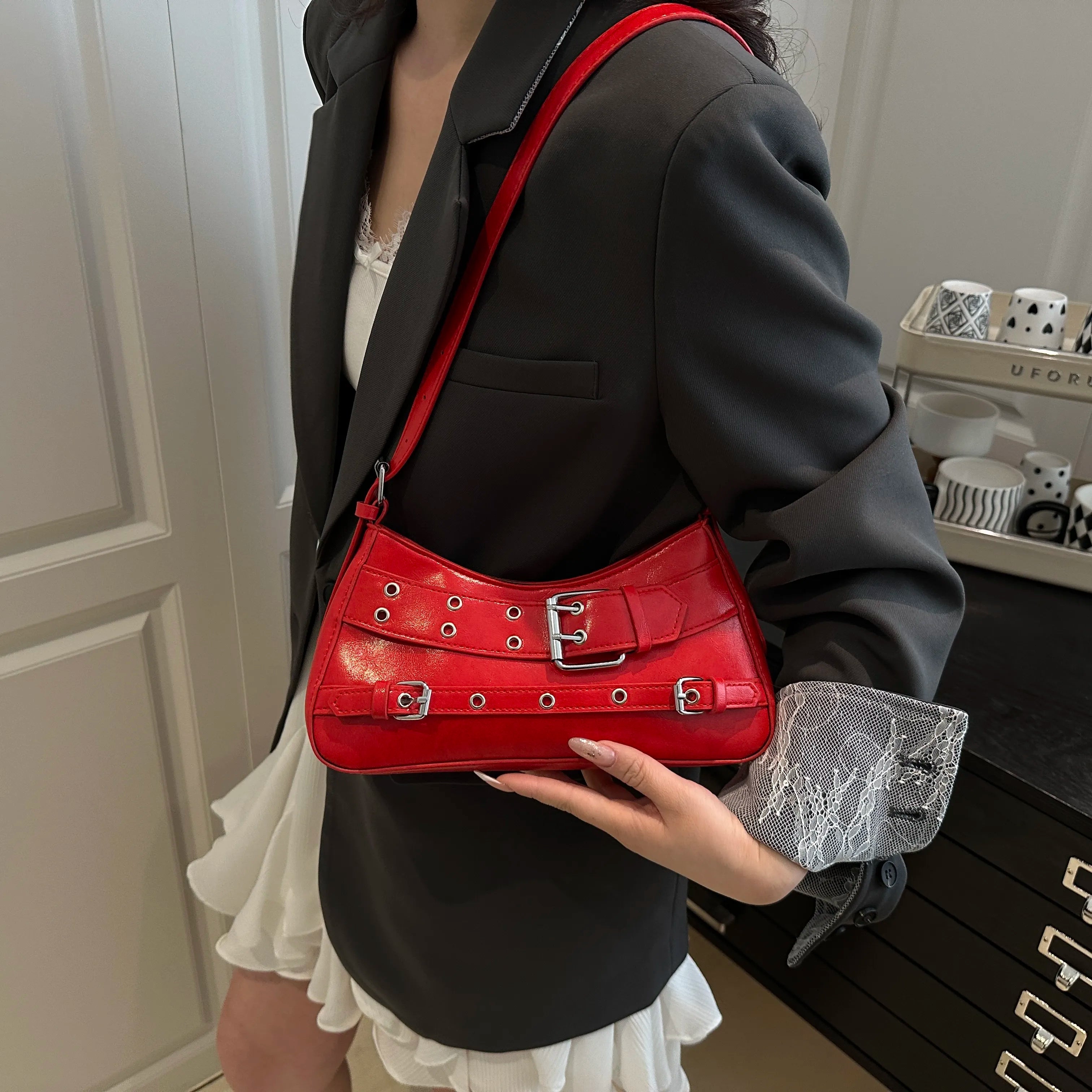 Leather Buckle Shoulder Bag Red onesize 3fb6410c07084e14bb1feb9d28d76959-Max-Origin