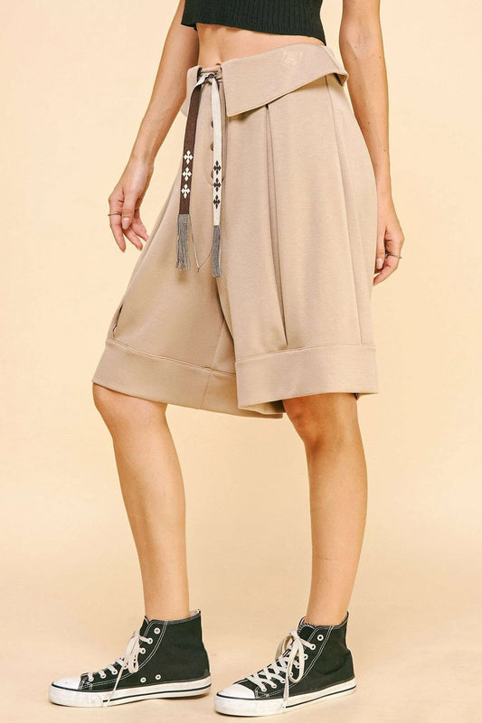 Fold Over Waist Band Strap Detail Short 3fb795cb7c3e4457a8eafa3ab608cc4e-Max-Origin