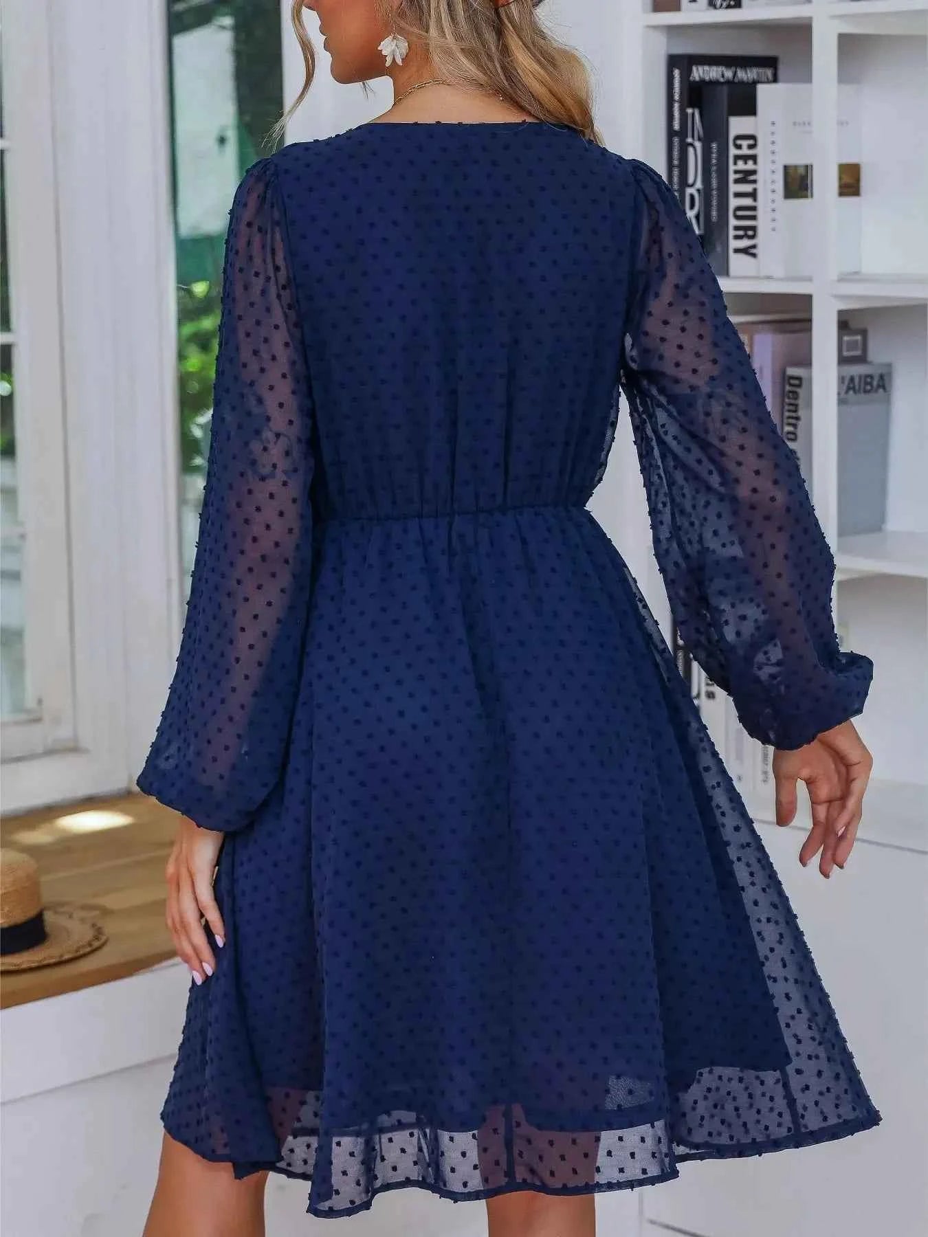 Swiss Dot V-Neck Balloon Sleeve Dress 3fd5d7e6-05b8-45b9-80e4-b87b6b8147ea-Max-Origin