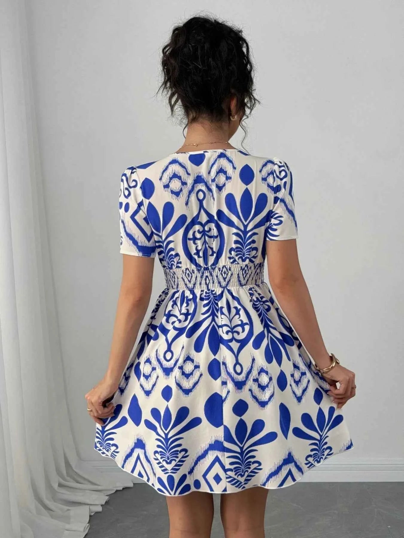 Printed Surplice Short Sleeve Dress 3fd735bc-a3c1-4953-826e-3488c5d80b27-Max-Origin