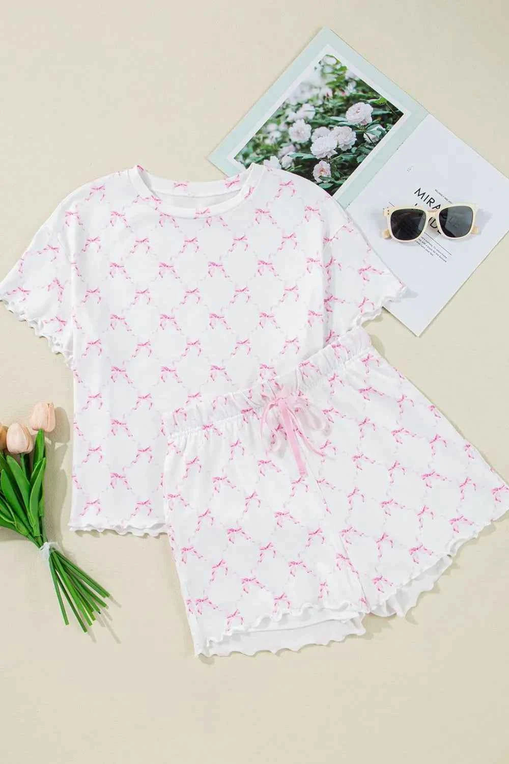 Bow Print Lettuce Trim Round Neck Top and Shorts Lounge Set 40016307-d2d9-4ea4-964c-e576b3826270-Max