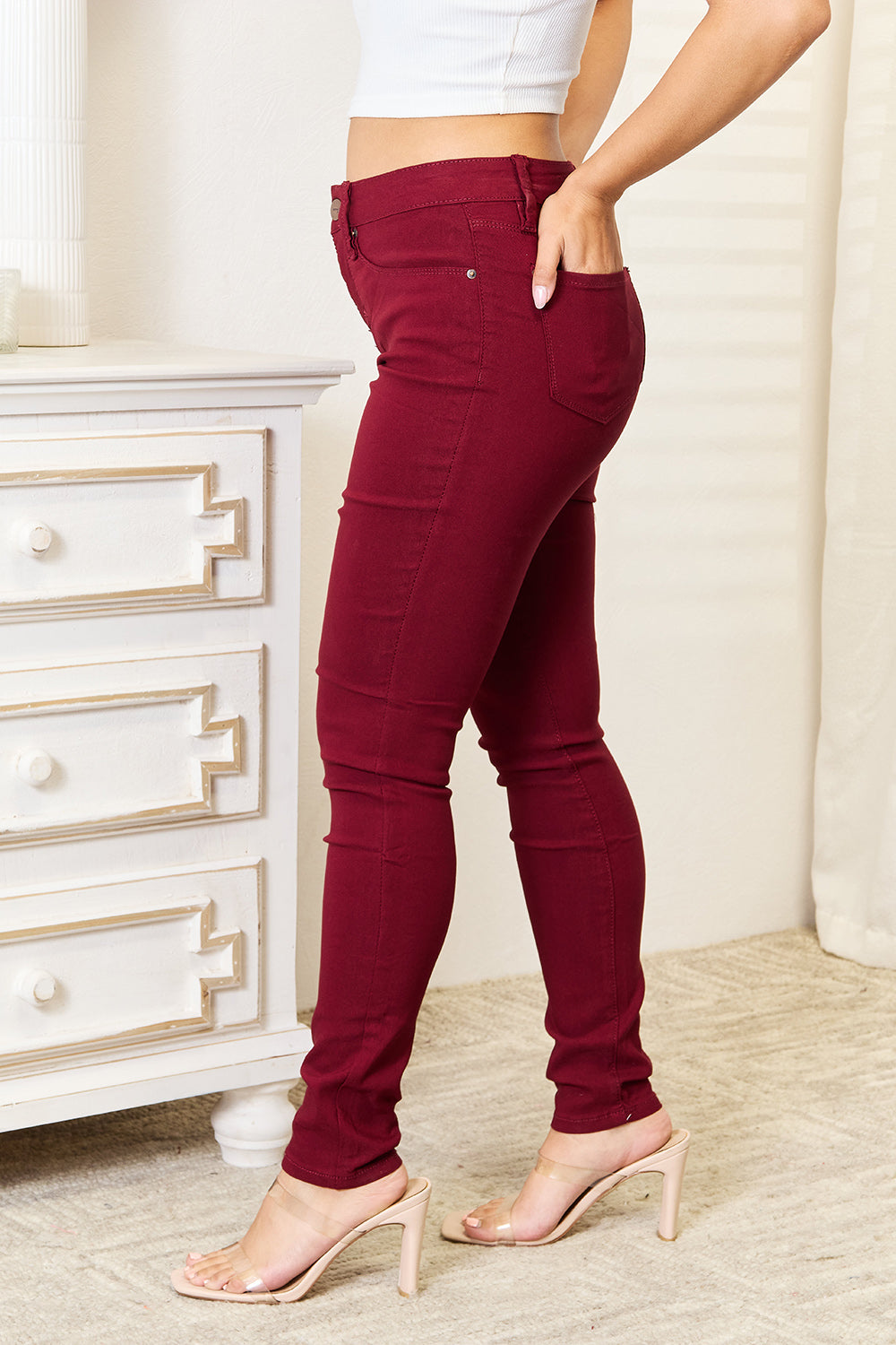 YMI Jeanswear Skinny Jeans with Pockets 40239ec8e53e4dfc843f4e9e0635de41-Max