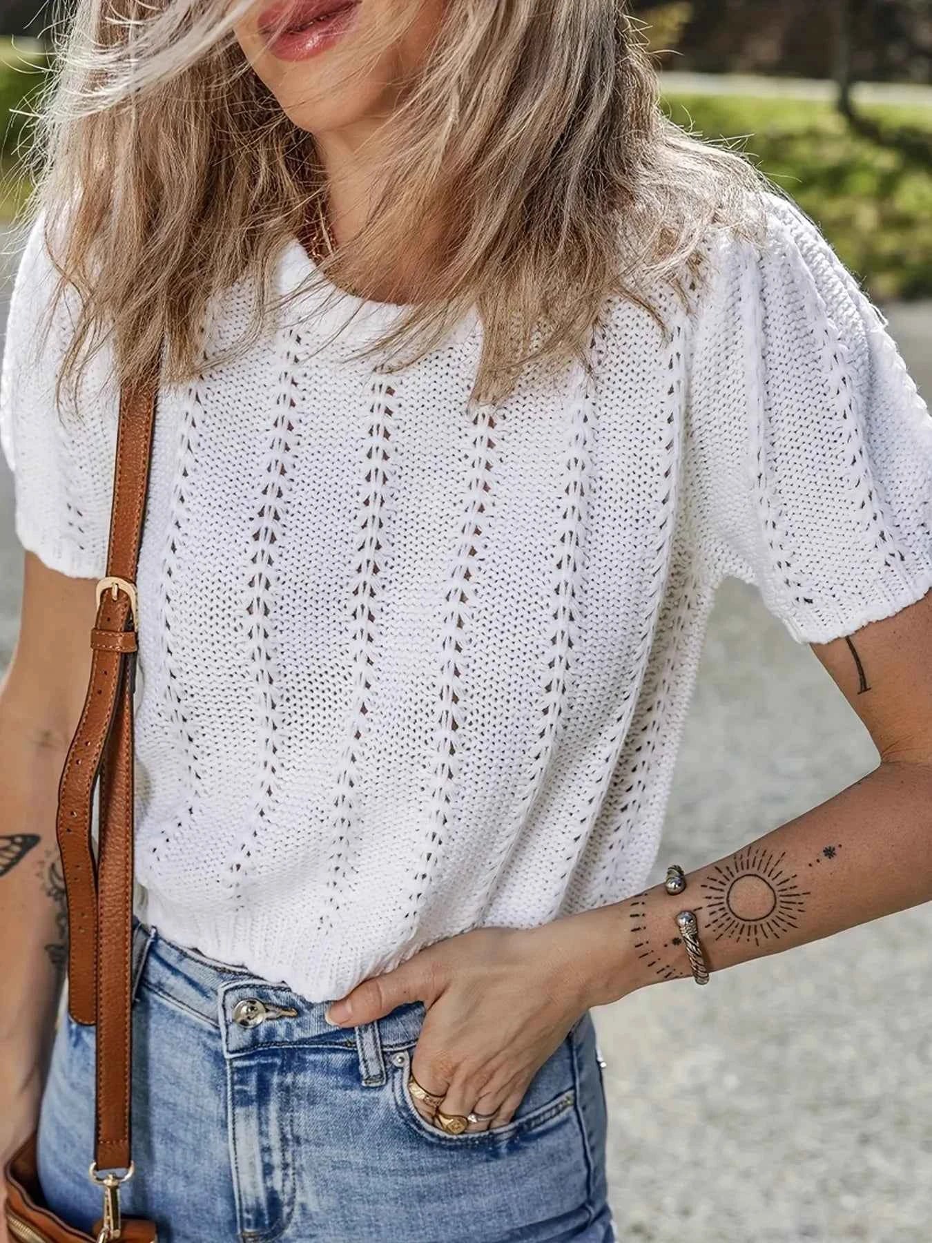 Openwork Round Neck Short Sleeve Sweater 4033f686547b414bb18b5b13ed665d97-Max-Origin