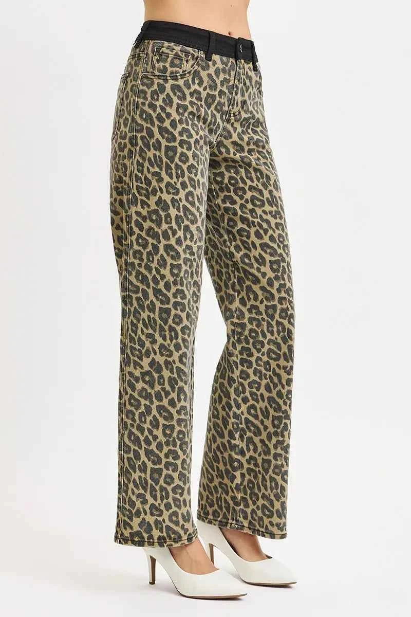 RISEN High Rise Wide Leg Leopard Printed Jeans with Contrast Waist Band Detail 40dd5ff00c6a44aea2b996df0fedd26f-Max-Origin