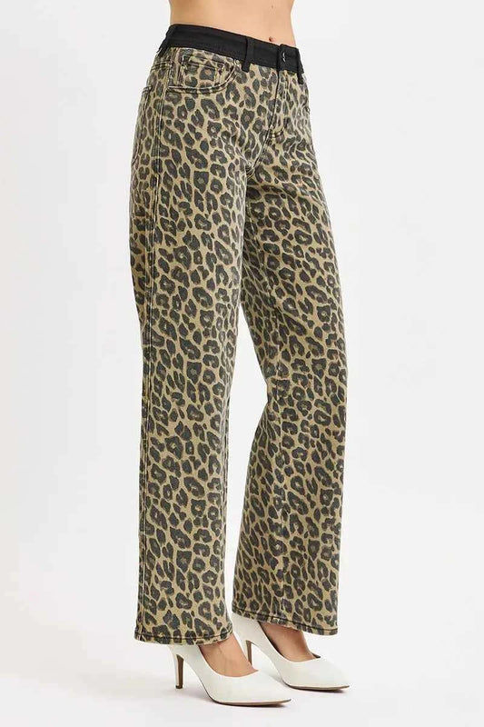 High Rise Wide Leg Leopard Printed Jeans with Contrast Waist Band Detail 40dd5ff00c6a44aea2b996df0fedd26f-Max-Origin