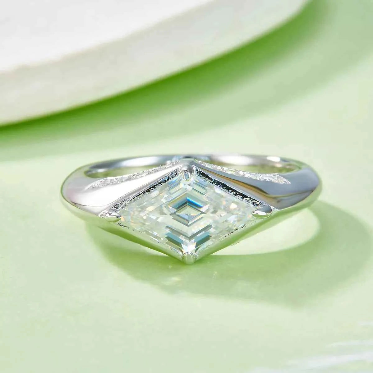2 Carat Moissanite 925 Sterling Silver Ring Silver 40de3891-2fe7-4243-8e7c-0796ab9a668d-Max-Origin
