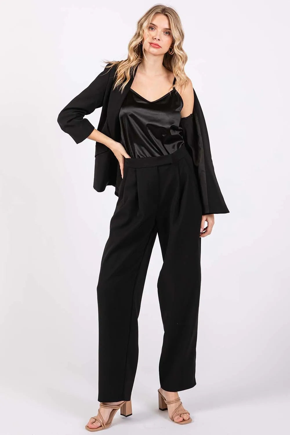 GeeGee High-Waisted Pleated Pants 412adf5a-08fe-4713-962b-fabefdb02594-Max