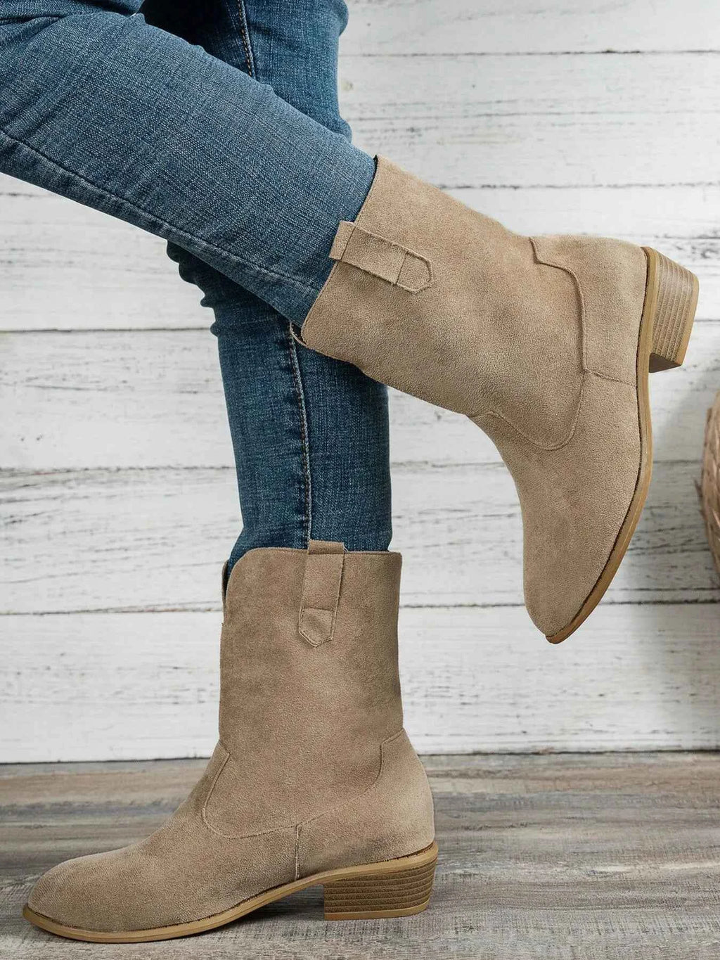 Western Style Block Heels Boots 412f67a1-724a-4326-b535-daeac3bd068f-Max-Origin