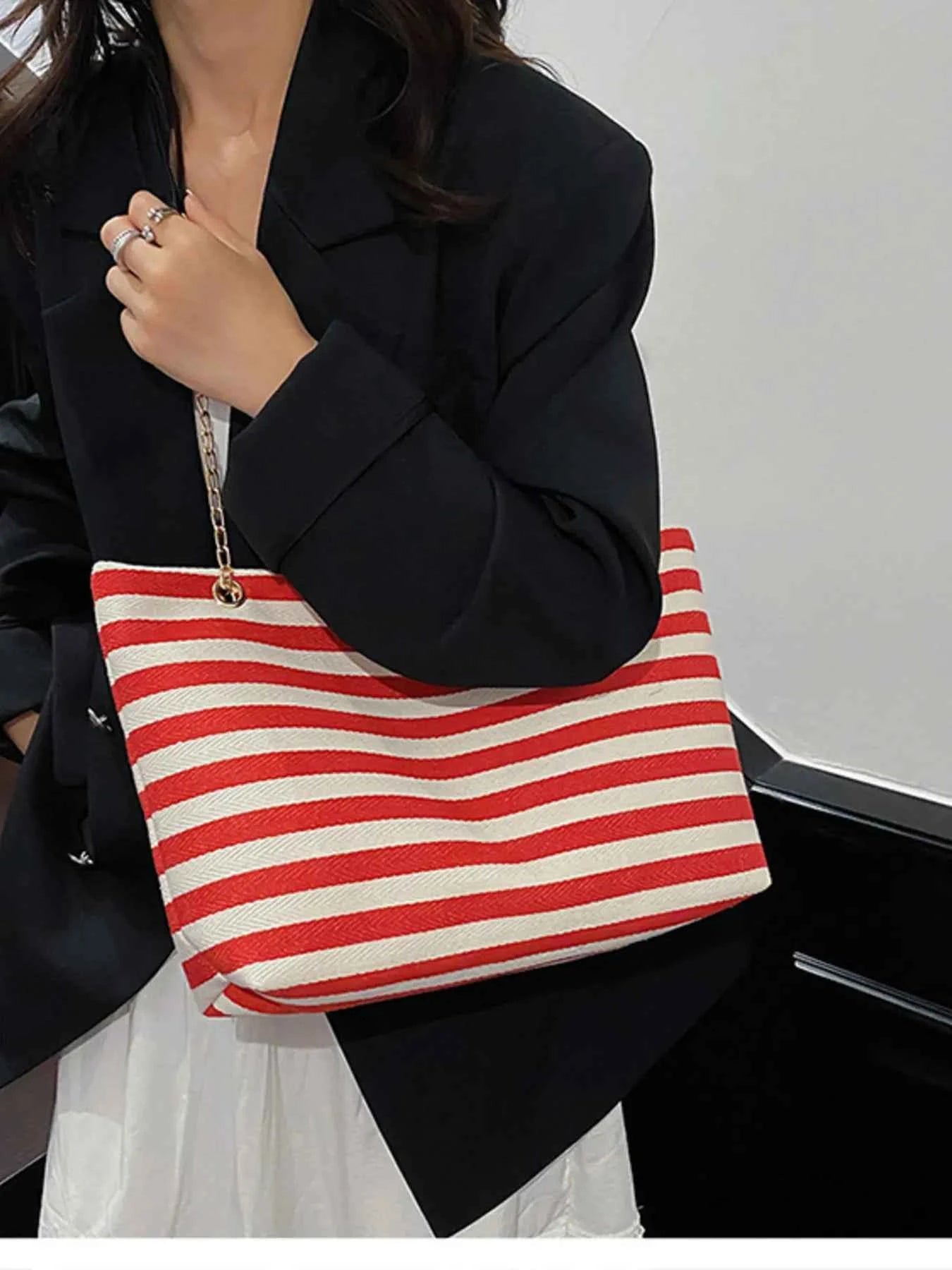 Striped Shoulder Bag with Chain Detail 413bbc9a8e71469ca56cc71573dda5d9-Max-Origin