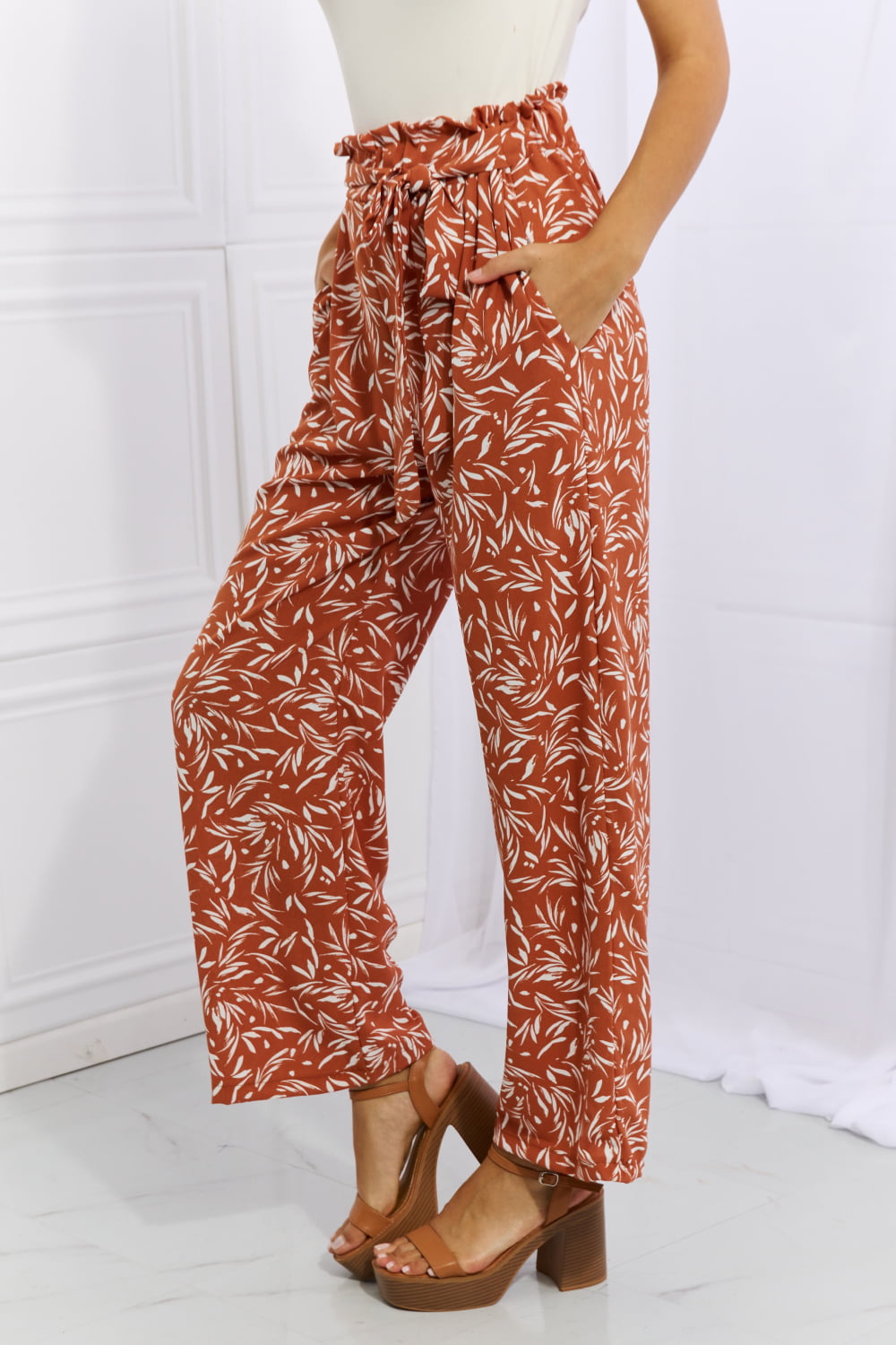 Heimish Right Angle Full Size Geometric Printed Pants in Red Orange 415c37cda8f746018e29b9fd23de7fb2-Max