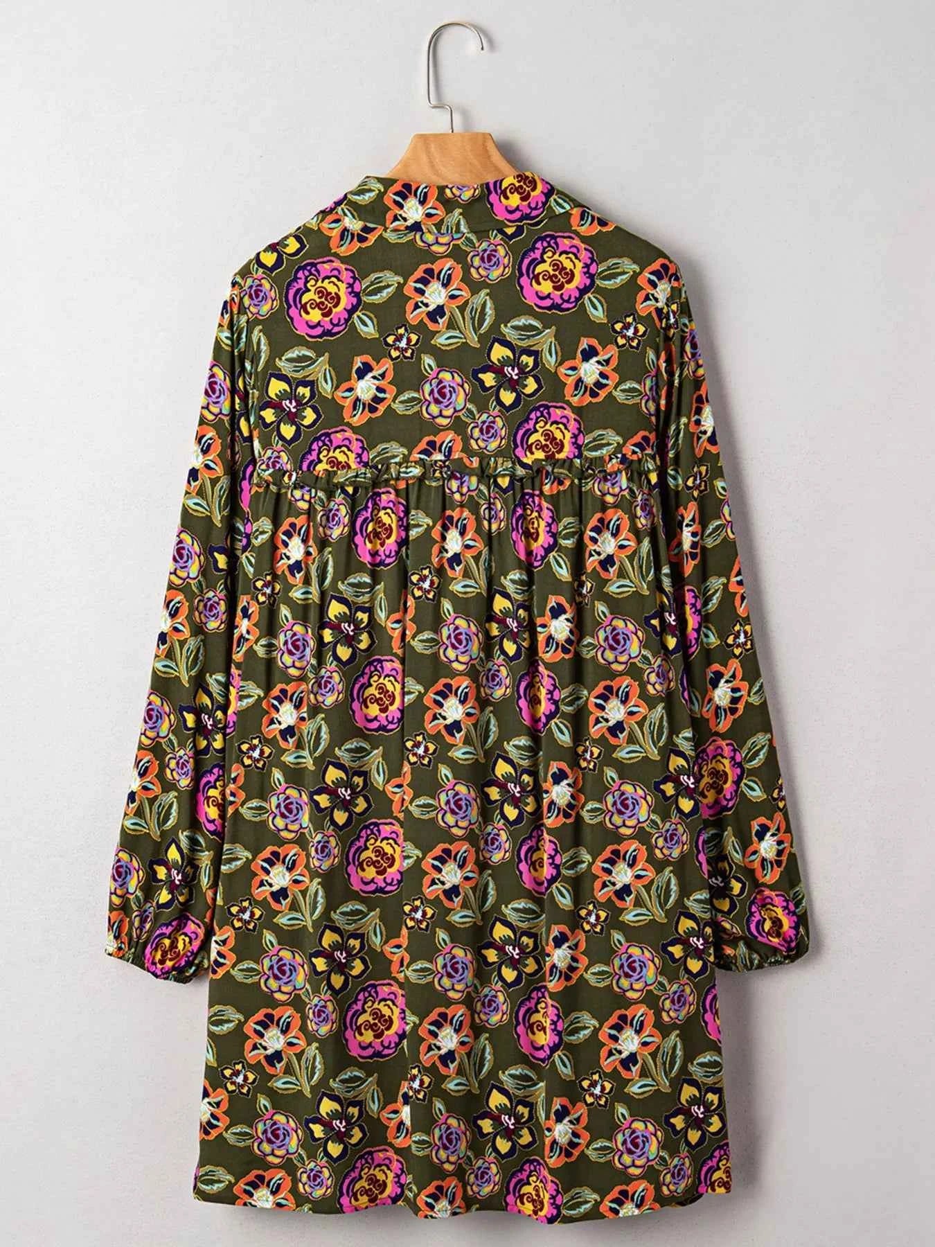Floral Print Split Neck Bubble Sleeve Shift Mini Dress 4181964155af4c4ca7442148c88d122a-Max-Origin