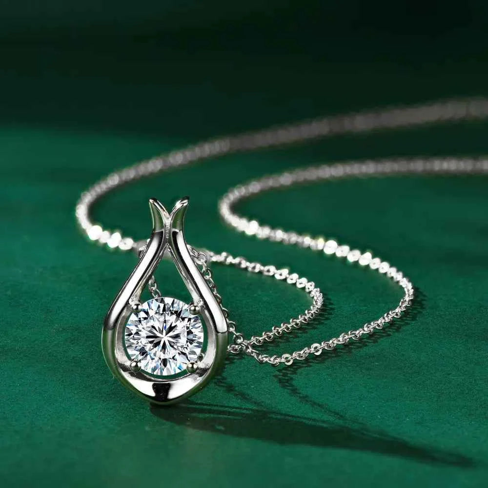 2 Carat Moissanite 925 Sterling Silver Pendant Necklace 41ba1389-0967-4bf7-8e10-593268845d38-Max