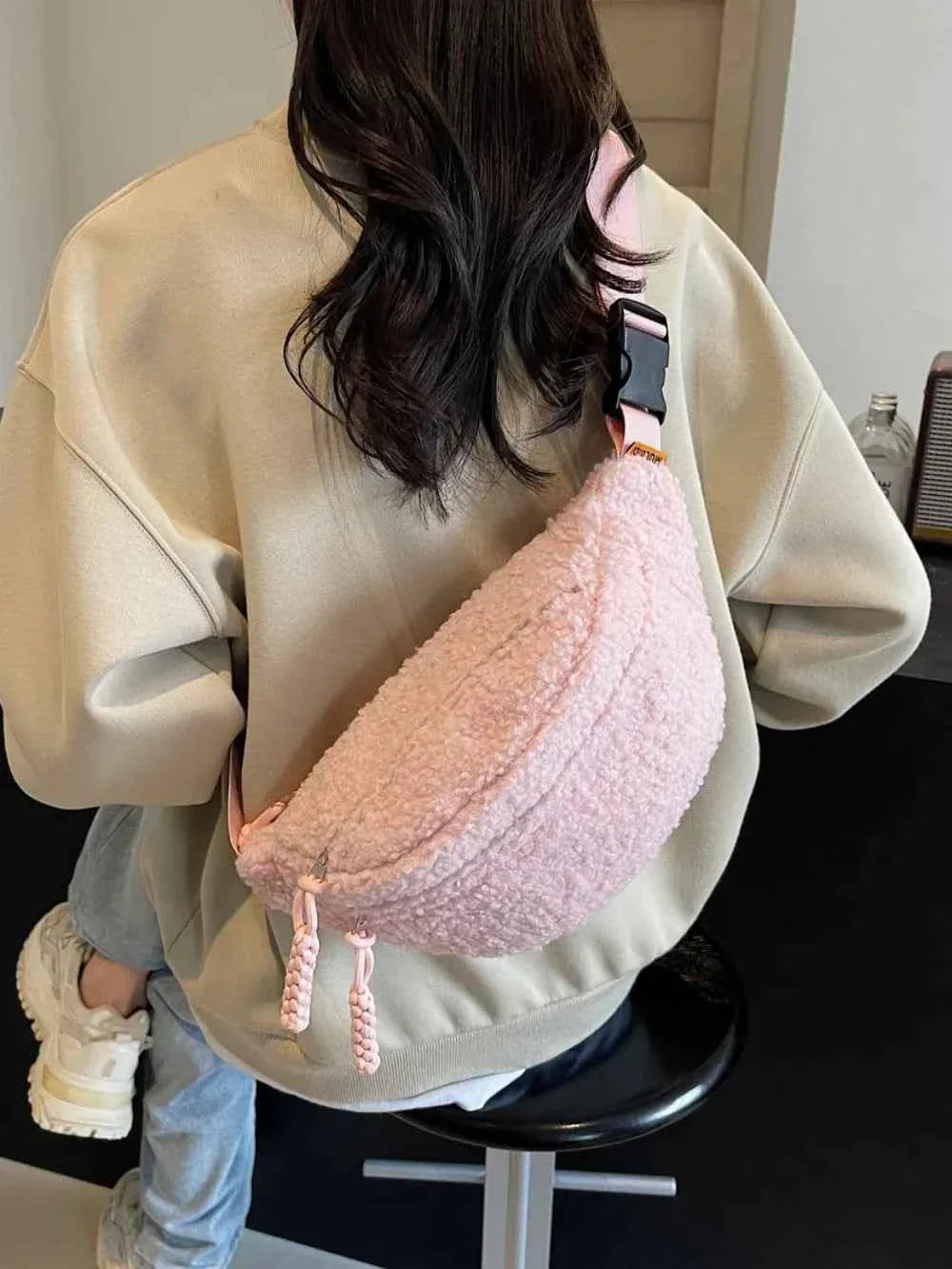 Sherpa Crossbody Bag with Adjustable Strap 41c59fbb-44f2-4fbf-afb7-51381ca7cbfc-Max