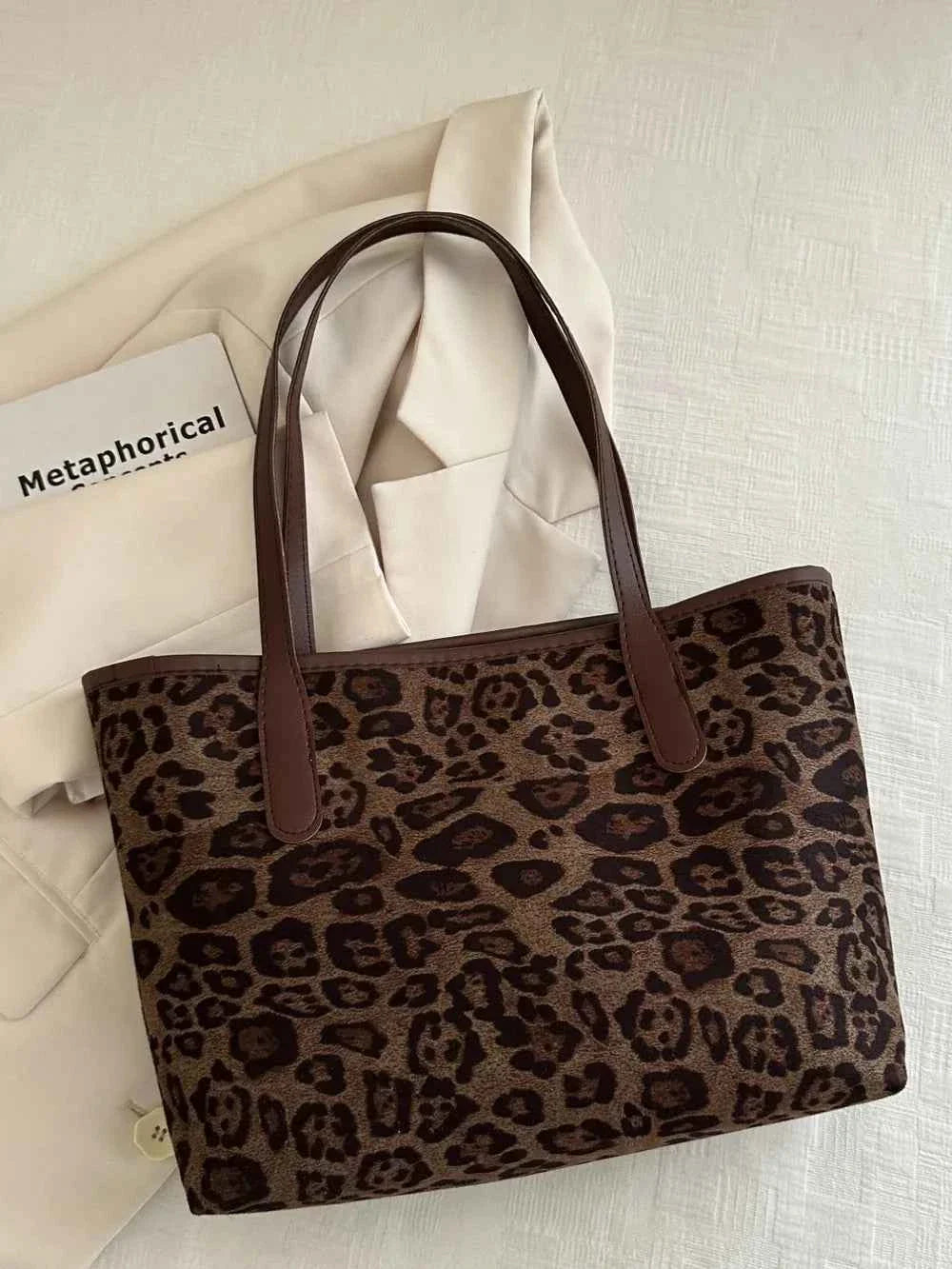 Leopard Polyester Tote Bag 41c5e63c-8daf-4ecb-b7b3-383eb443c206-Max