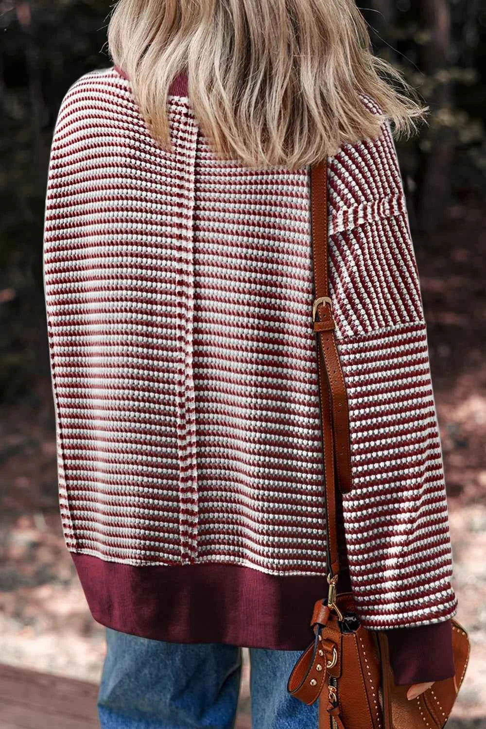 Oversized Striped Round Neck Sweatshirt 41f3cf51-328a-482f-9b97-e5221aa733f6-Max-Origin