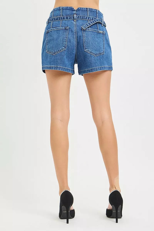 Double Button Slouchy Denim Shorts with Belt 428d5e91-b820-4a06-9b3f-54e3b7c2606e-Max-Origin