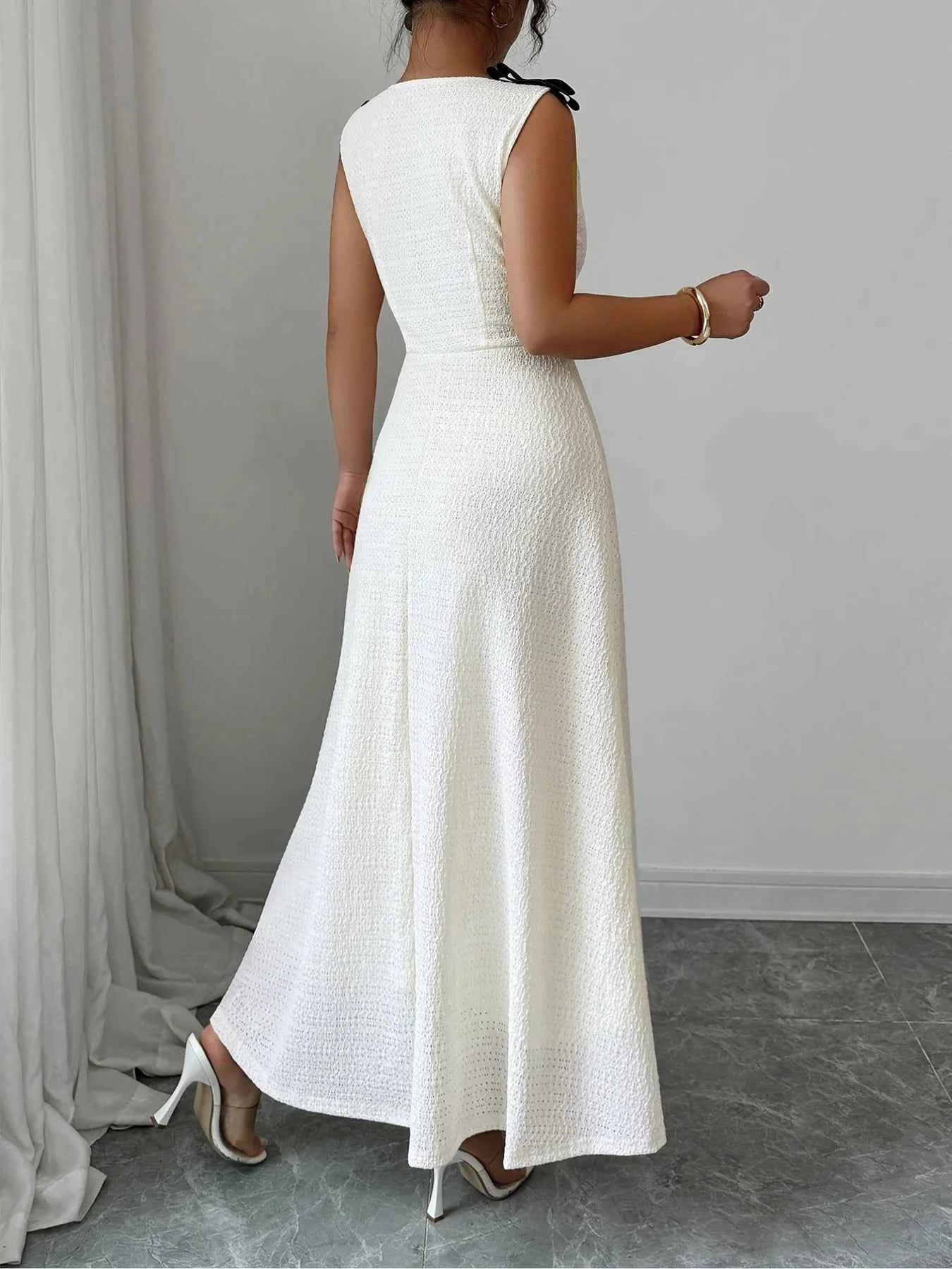 Buttoned Sleeveless Maxi Tank Dress 42a26350-97e4-4fc6-a4c0-4f1a03243df8-Max-Origin