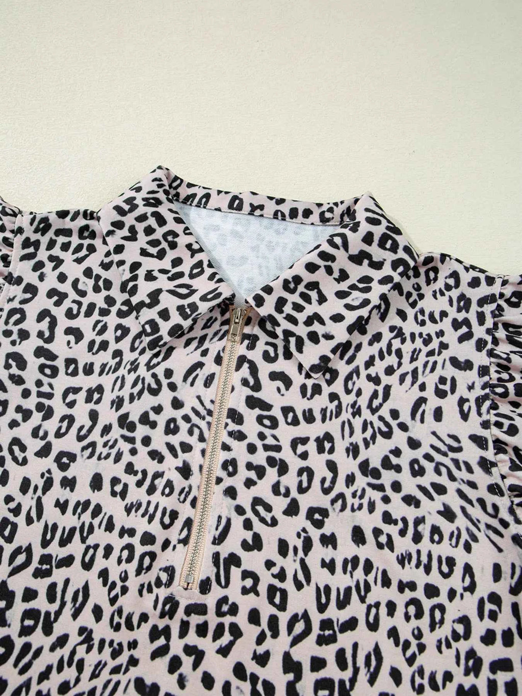 Leopard Print Cap Sleeve Top and Shorts Summer Set 42ea9ccff7964072a14e0a61ba9da33b-Max-Origin