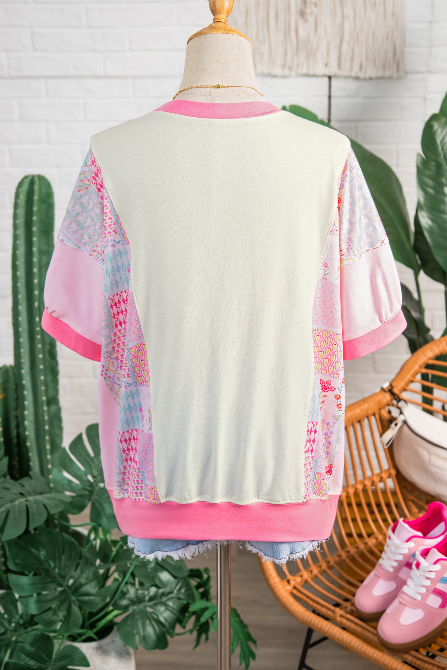 Beige Color Block Floral Patchwork Big Flower Accent Relaxed Top 42eb1e6cf8436bf4