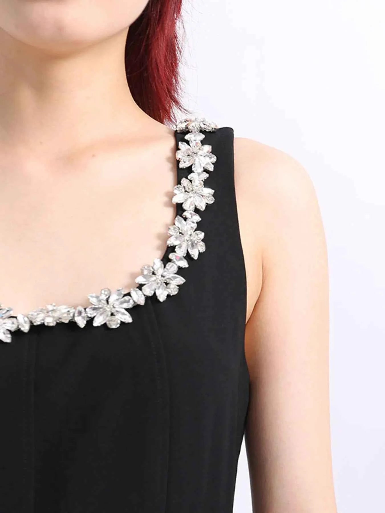 Flower Scoop Neck Sleeveless Dress 42f75aa0-156c-46fe-aa27-4d02977aea19-Max-Origin