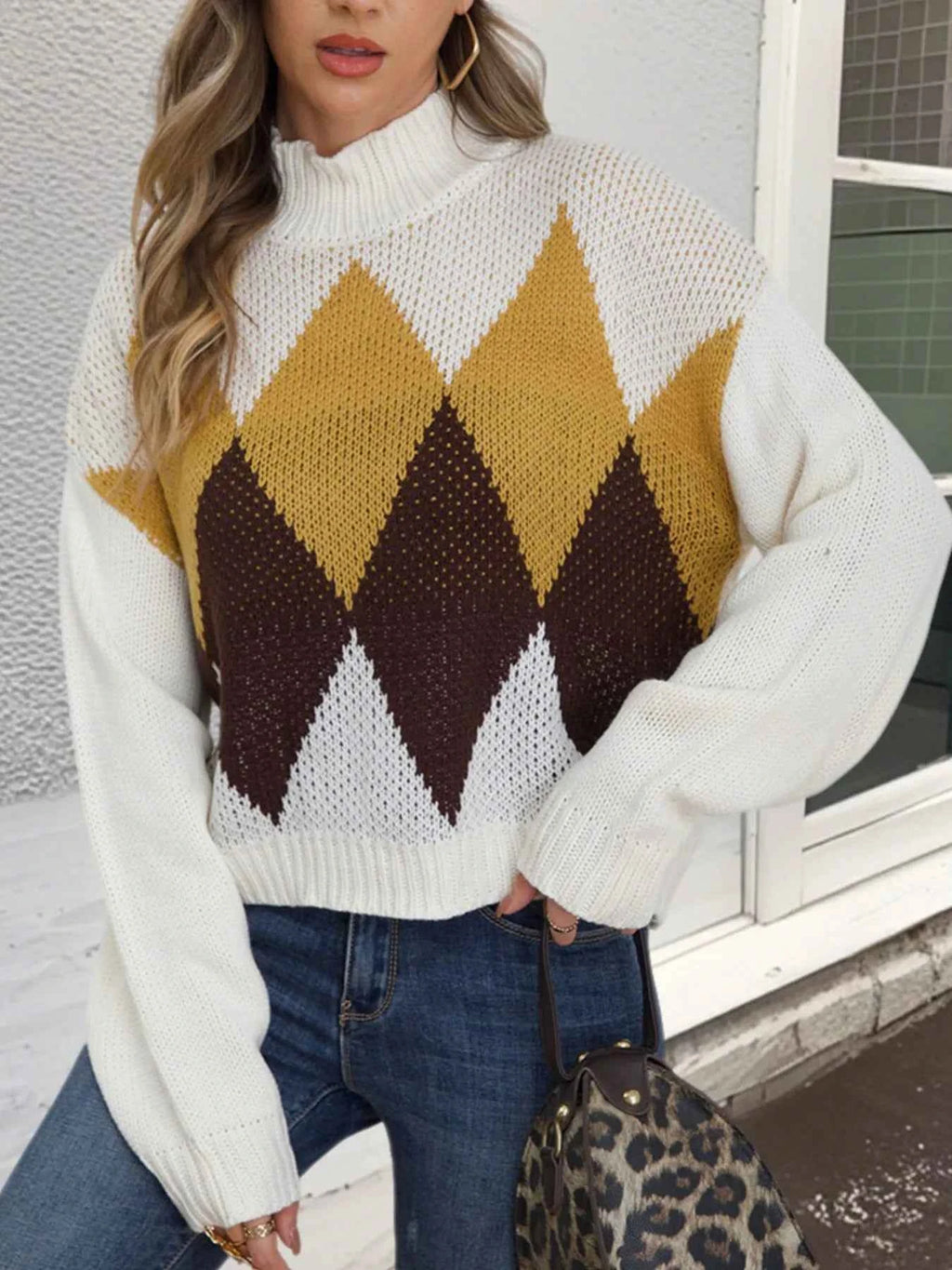Diamond Pattern Turtleneck Sweater 42fcb212-5ccc-483a-8418-b2e59f5daf4b-Max-Origin