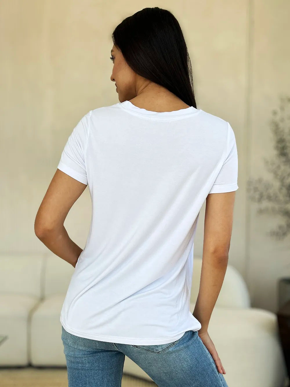 Basic Bae Full Size Round Neck Short Sleeve T-Shirt 43273413-1644-4e79-a7a8-b3d48693b5bc-Max