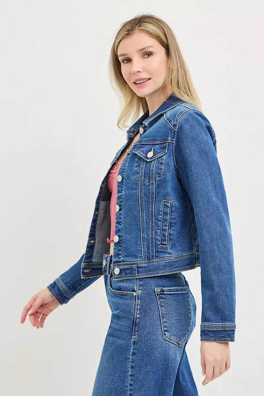 Basic Fitted Button Down Denim Jacket 433891b4-16ab-4c75-9901-7c589ce3e825-Max-Origin