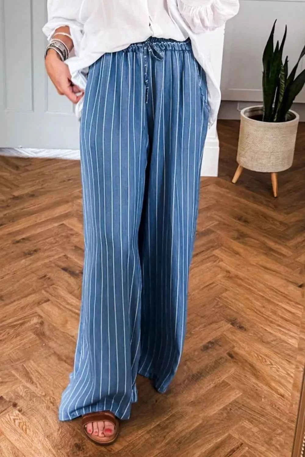 Stripe Chambray Wide Leg Tied Elastic Waist Jeans 4365cab9-1a27-4dc7-b165-def49d6a0c0a-Max-Origin