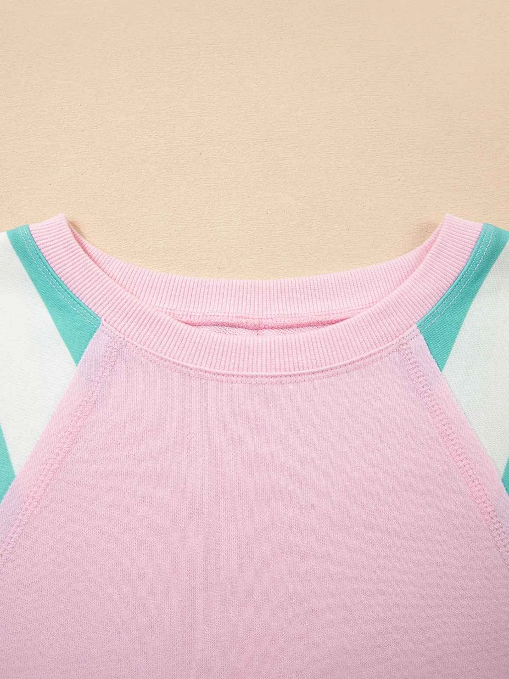 Striped Color Block Patchwork Raglan Sleeve Top with Slits 4383b010140242f4a1456b6559aba28b-Max-Origin