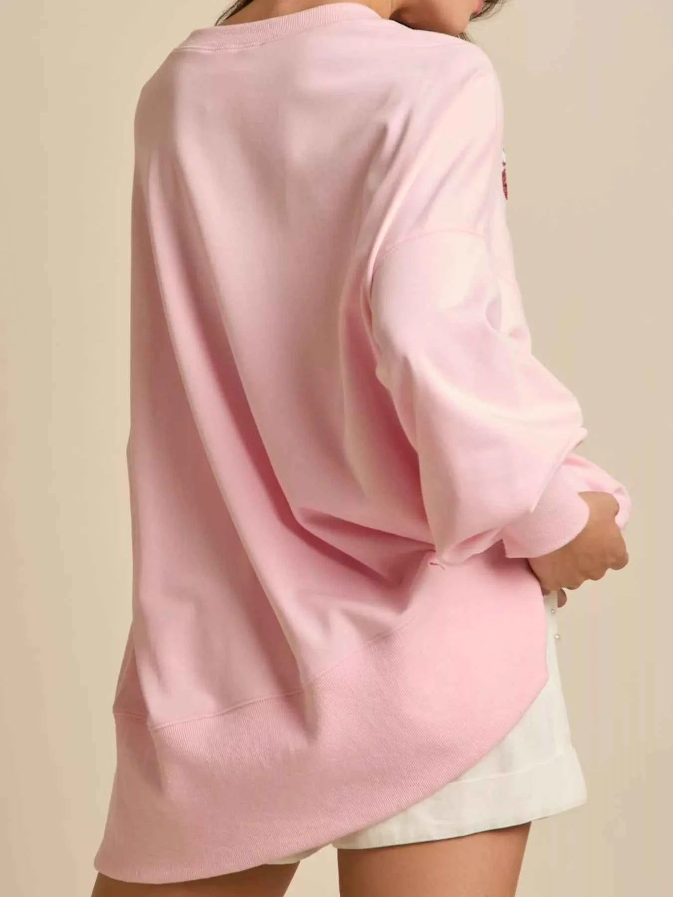 Lips Round Neck Dropped Shoulder Sweatshirt 438d07d9-8c30-4f70-8443-3e0426ef83a7-Max-Origin