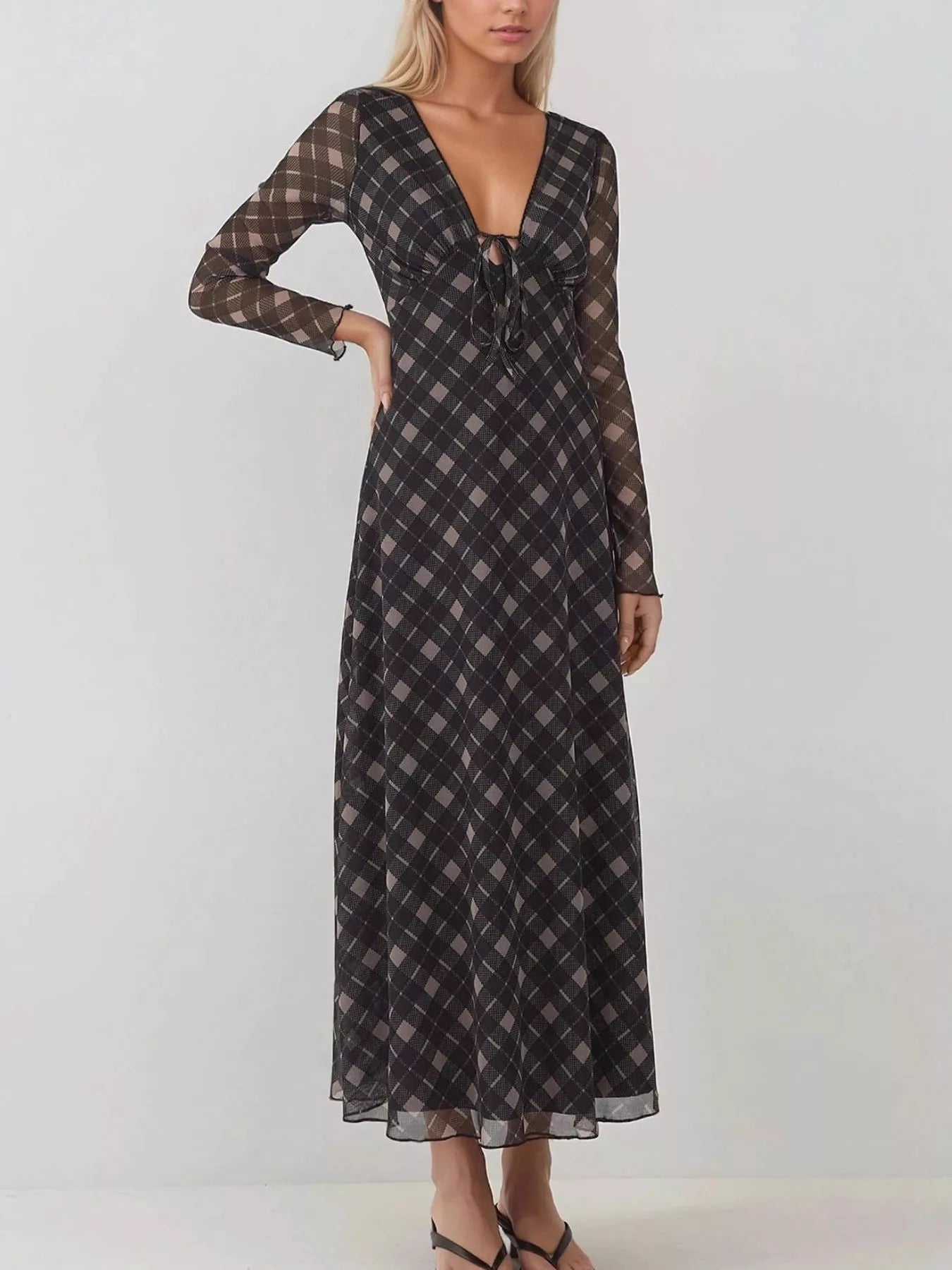 Tie Front Plaid Long Sleeve Dress 439ccbda-5280-4288-8557-76645f3c9317-Max-Origin
