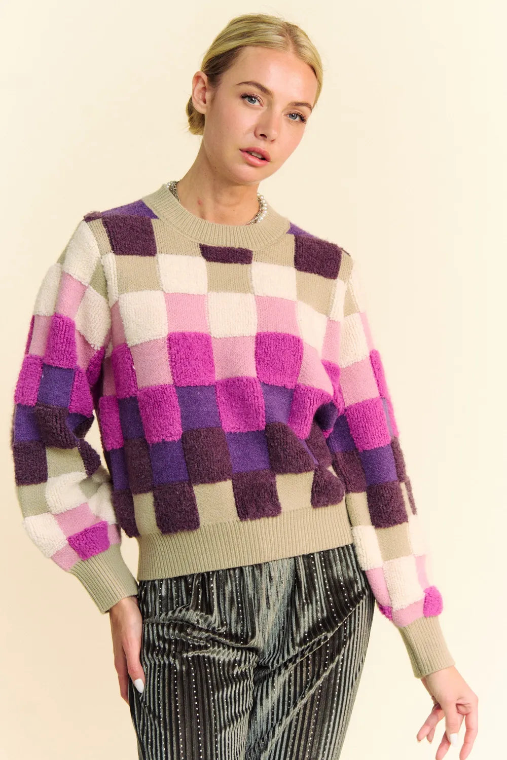 Davi & Dani Checkered Round Neck Long Sleeve Sweater 43fa2e0d-f679-4e35-9031-0bfd8adf176d-Max