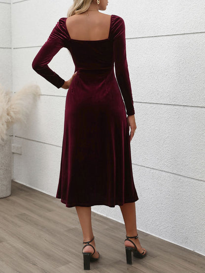 Perfee Sweetheart Neck Long Sleeve Midi Dress