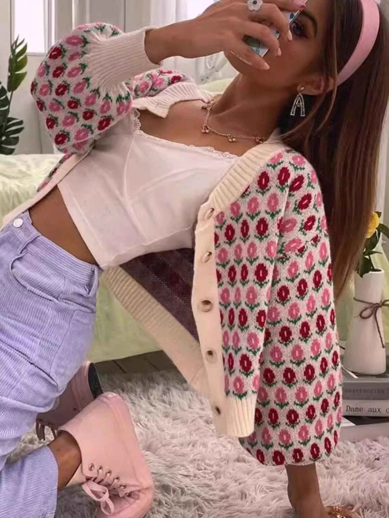 Floral Button Up Long Sleeve Cardigan Pink 447048c9-36db-41e8-8e6c-9c17f98c3f14-Max-Origin