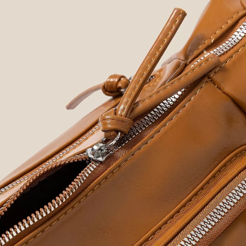 Fame Glossy Faux Leather Multi Pocket Hand Bag 450ea5ace5dc43baa4c4462303425ac0-Max-Origin
