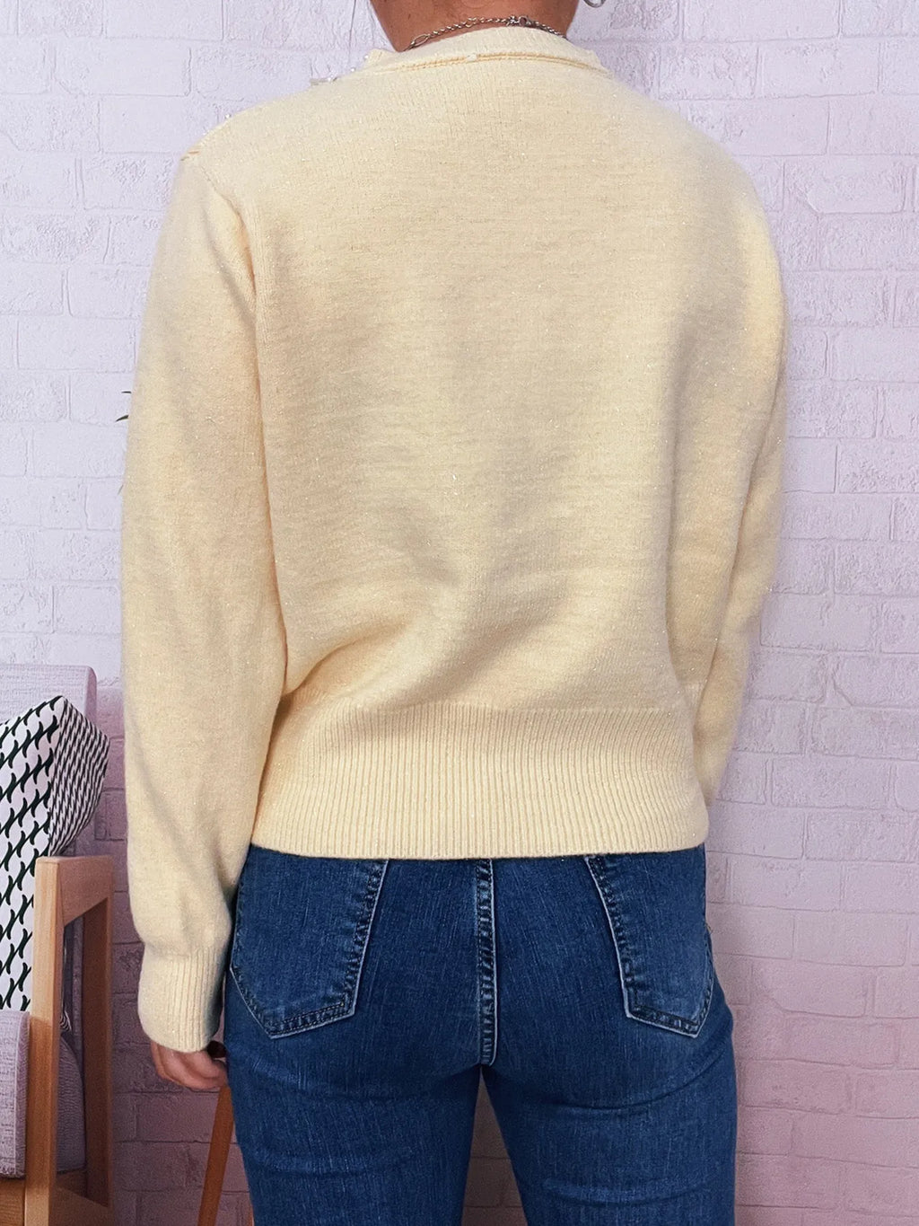 Pearl Detail Button-Front Cardigan 454df8bed69342d5bd3399edca846faf-Max-Origin