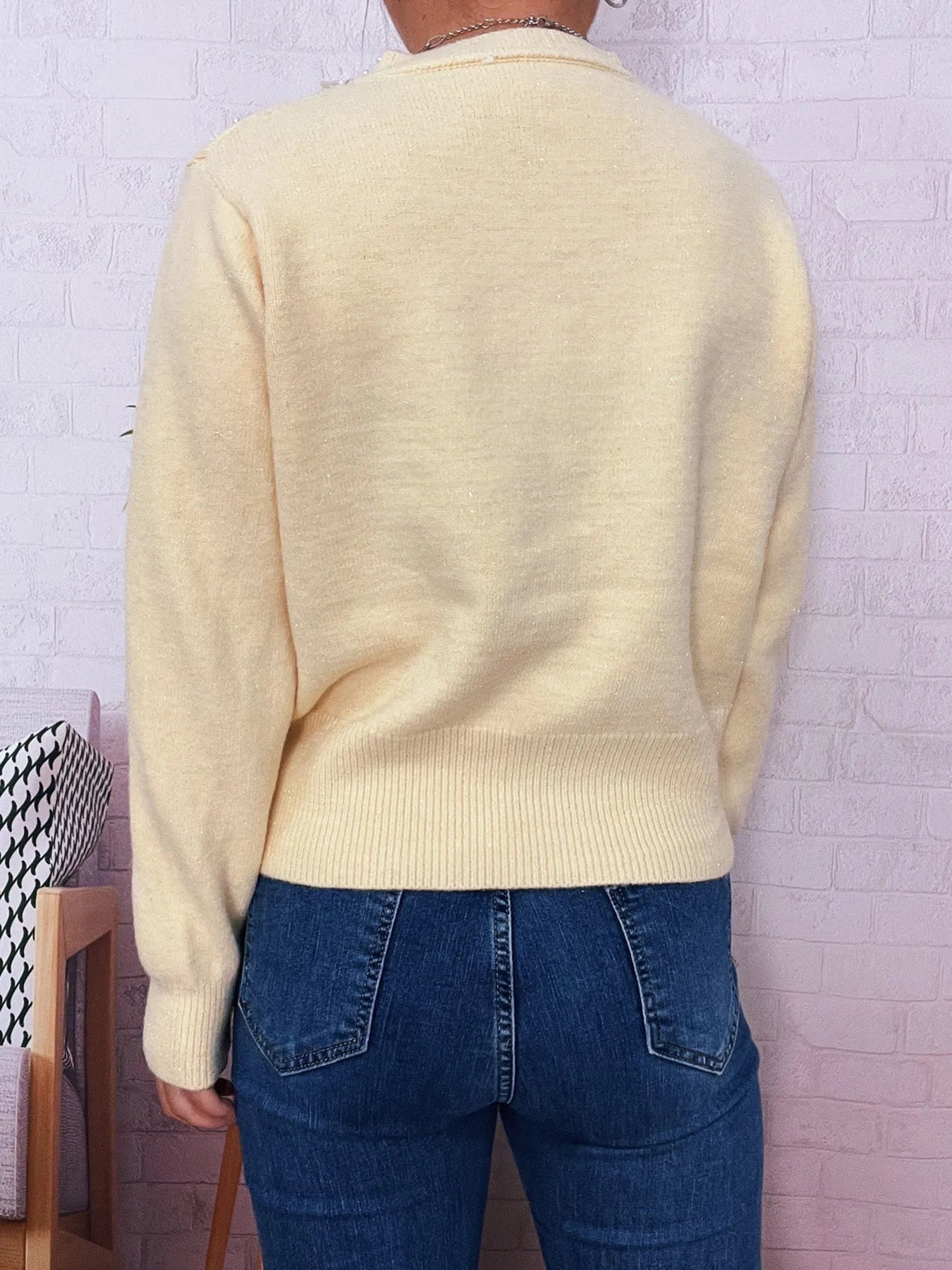 Pearl Detail Button-Front Cardigan 454df8bed69342d5bd3399edca846faf-Max-Origin