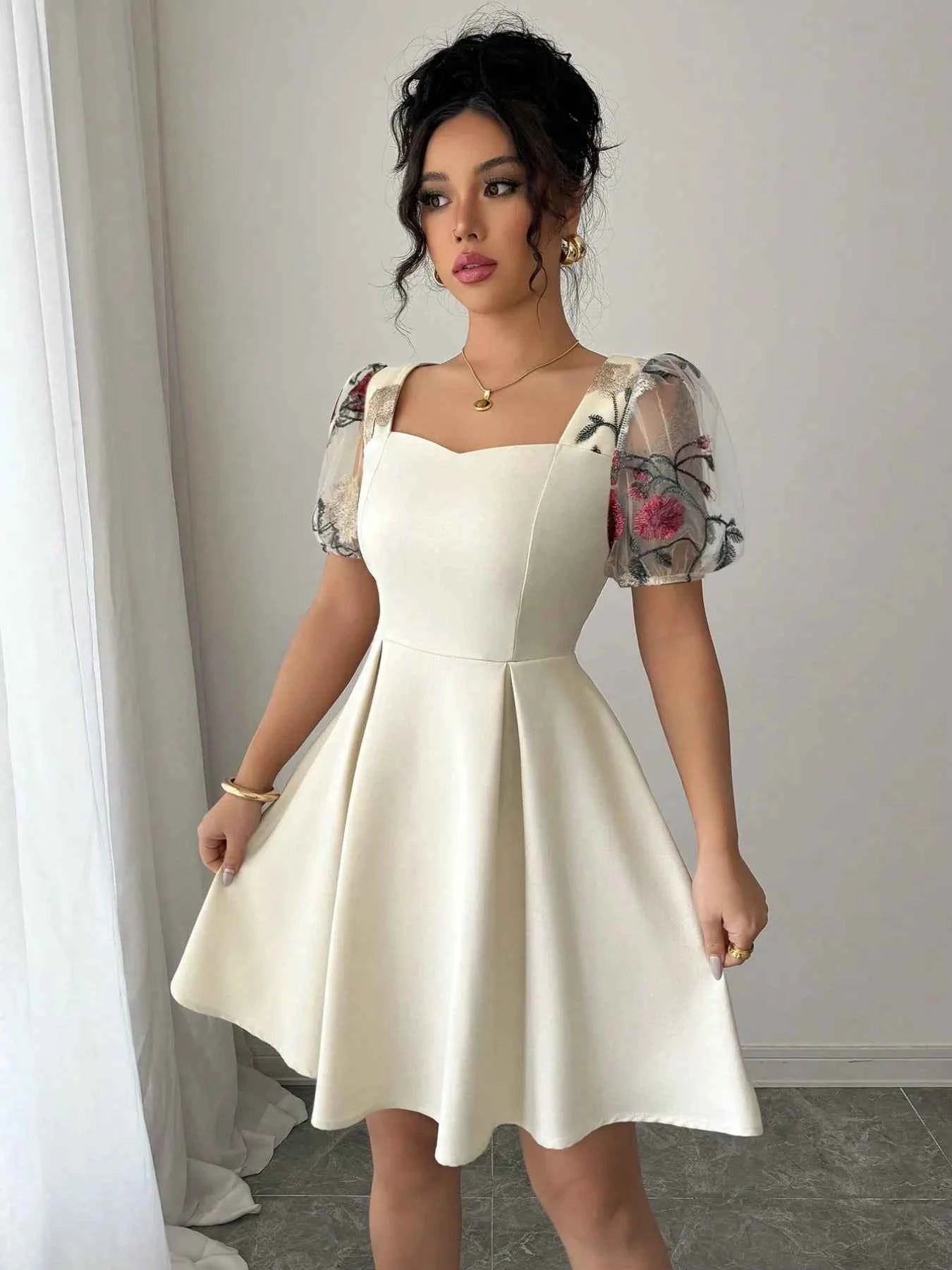 Square Neck Floral Sheer Sleeve Dress 457a390e-fd9f-4ebc-a52d-6aac1296e26c-Max-Origin