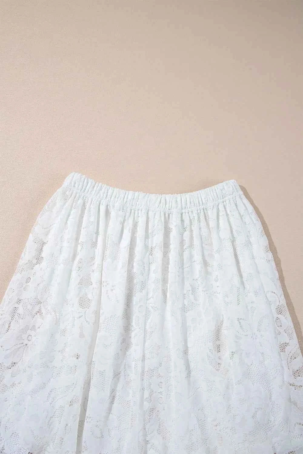 Lace High-Low Skirt 45b8e05e-6ad3-4401-be70-9d529996507c-Max