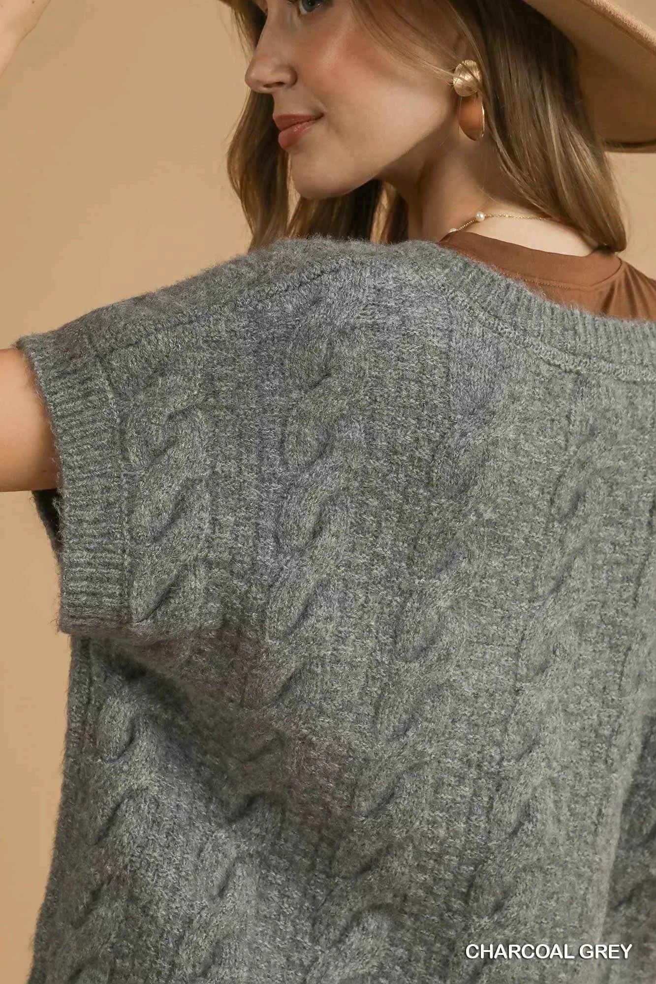 Umgee Cable-Knit V-Neck Sweater 45ccc72c-4174-495f-915d-12009475cd12-Max-Origin
