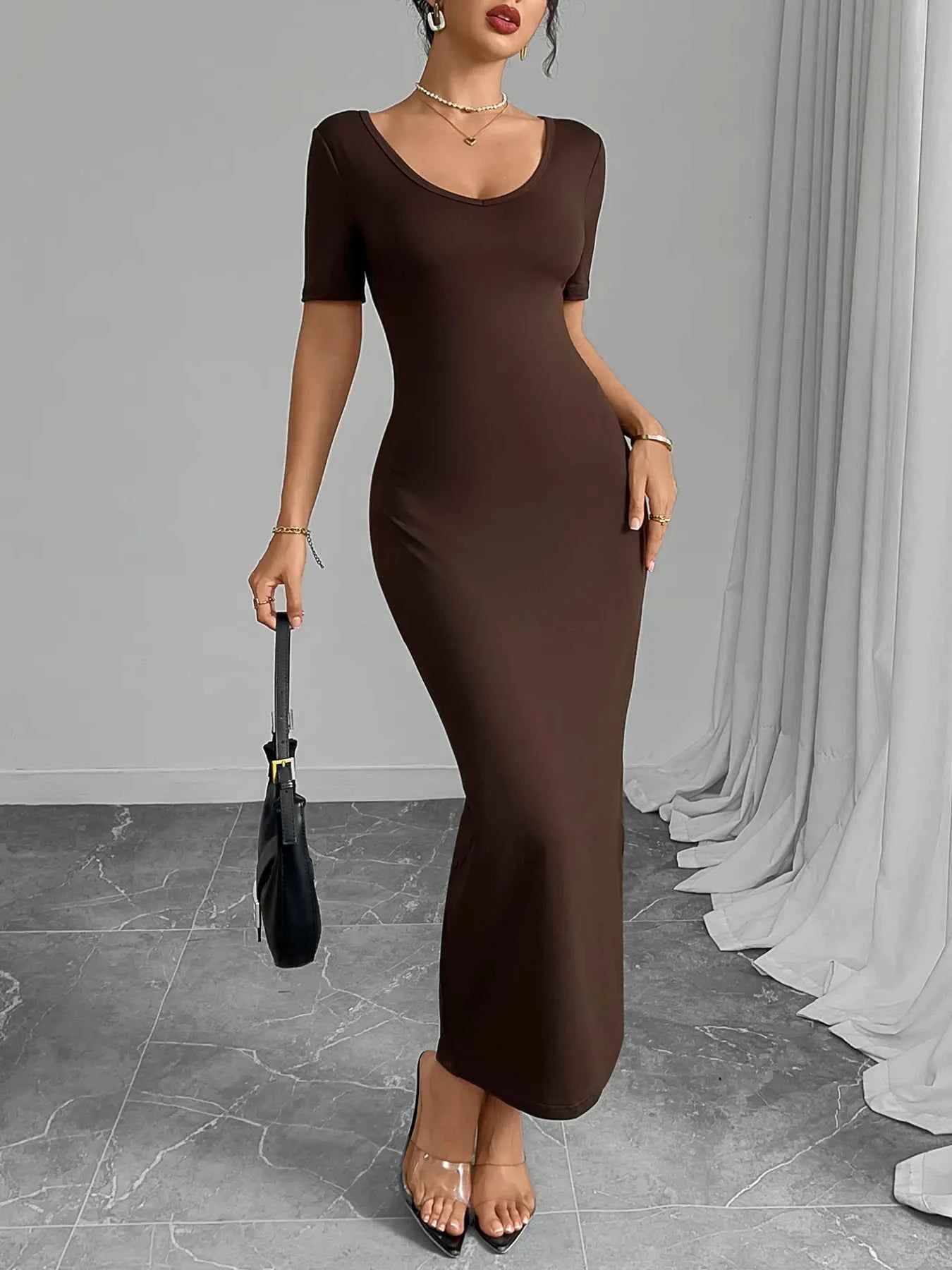 Round Neck Short Sleeve Bodycon Midi Dress 45ed8cff-f7f4-4973-897d-f658d5f6954e-Max-Origin