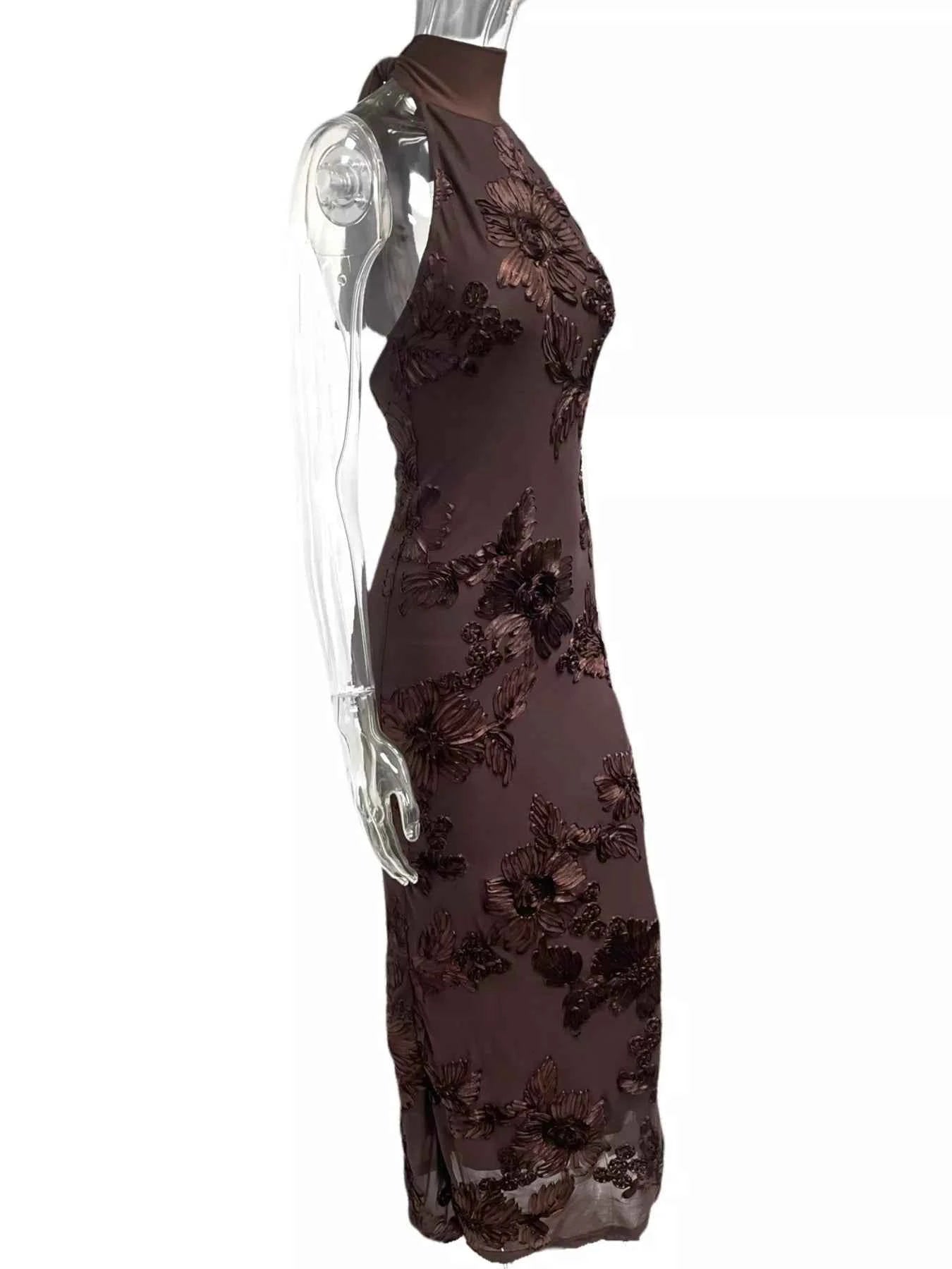 Floral Applique Halter Neck Maxi Dress 45efc300a10b474bbc899ba713810710-Max-Origin